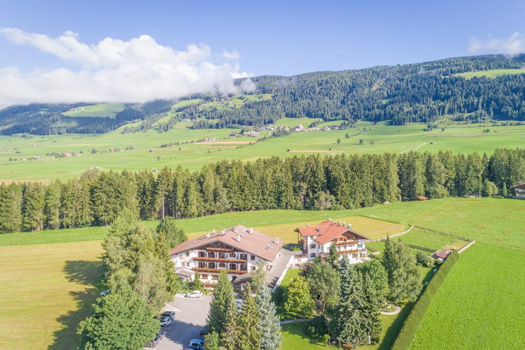 Apartments Hubertushof Dobbiaco Zewnętrze zdjęcie